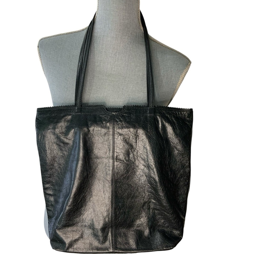 Latico NJ USA Purse Shopper Tote Bag Black Leather Scallop Trim Lined Zip